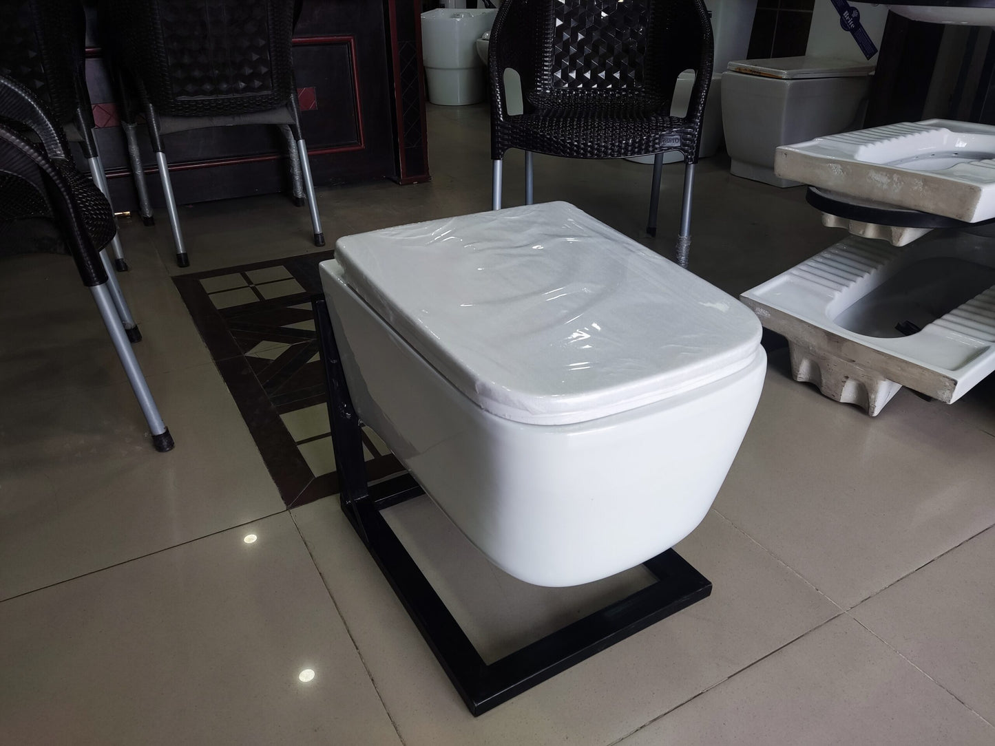 Wallhanging Commode X101 Rimless - Brite Ceramics
